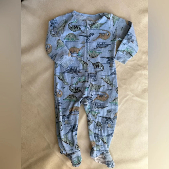Bundle of dinosaur footed pajamas - Picture 9 of 13